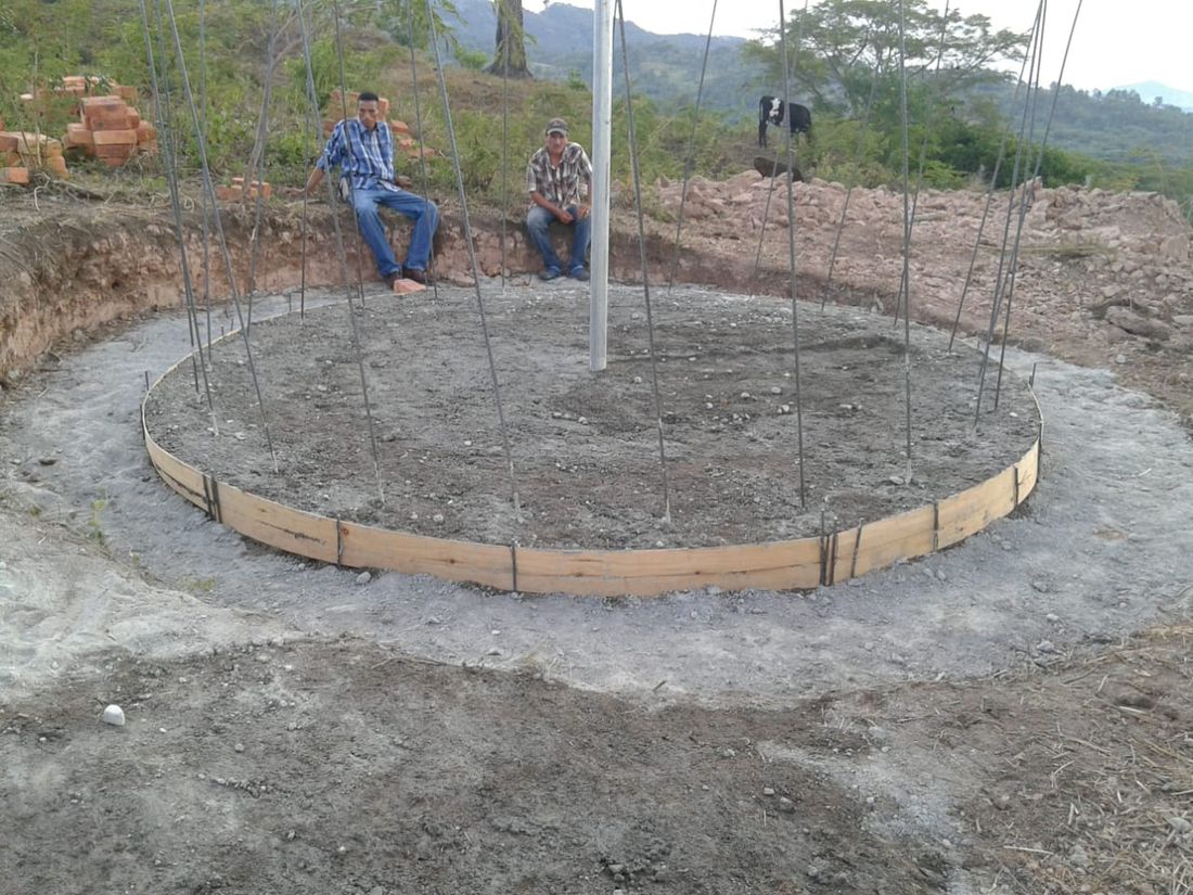 Construcción de un tanque de almacenamiento de agua potable